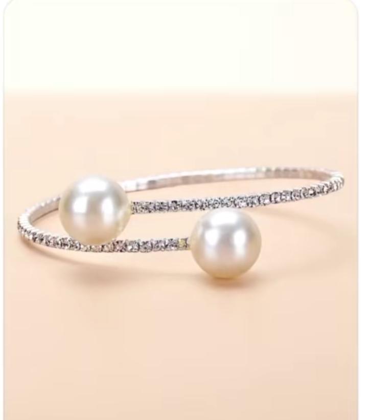 Homemade π€Pearl Elegance β¨ / Golden And Silver Color Available